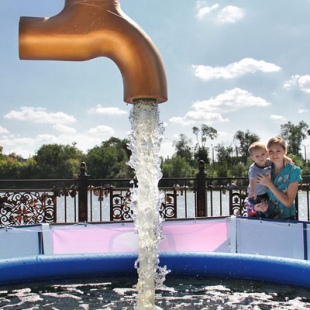 Фотография достопримечательности Фонтан Парящий Кран