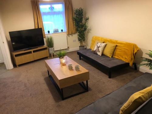 Фотография гостевого дома Merriotts, by Tŷ SA - 3 Bed house with 2 private off road parking spaces - Great location