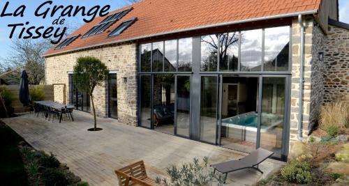 Фотография гостевого дома La grange de Tissey grand gîte avec spa et sauna