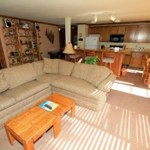 Фотография гостевого дома Mountainback #60, Corner Unit