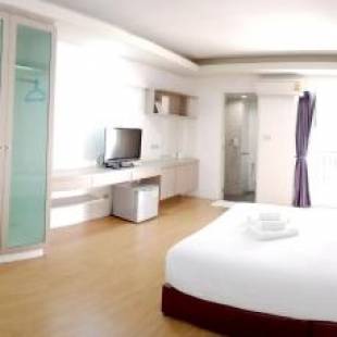 Фотографии апарт отеля
The Kiri Resitel