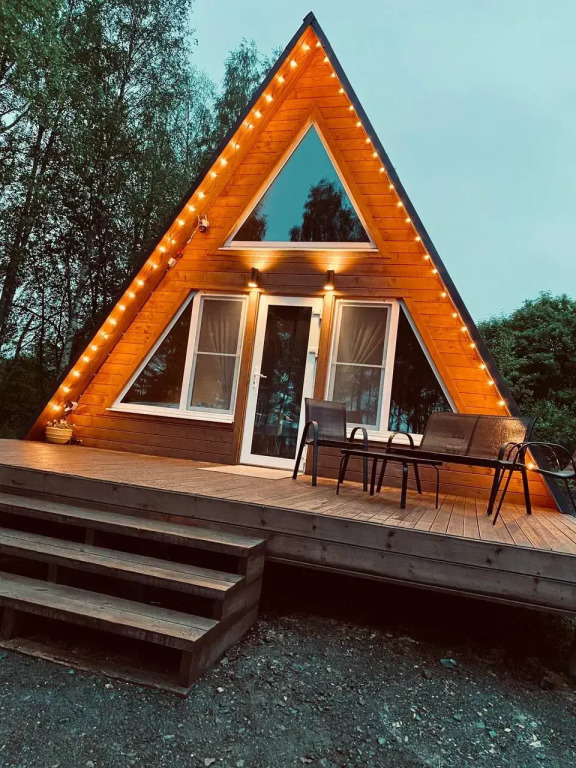 Фотография Коттеджа Шале с баней на берегу озера