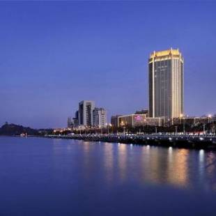 Фотографии гостиницы
Crowne Plaza Zhenjiang, an IHG Hotel