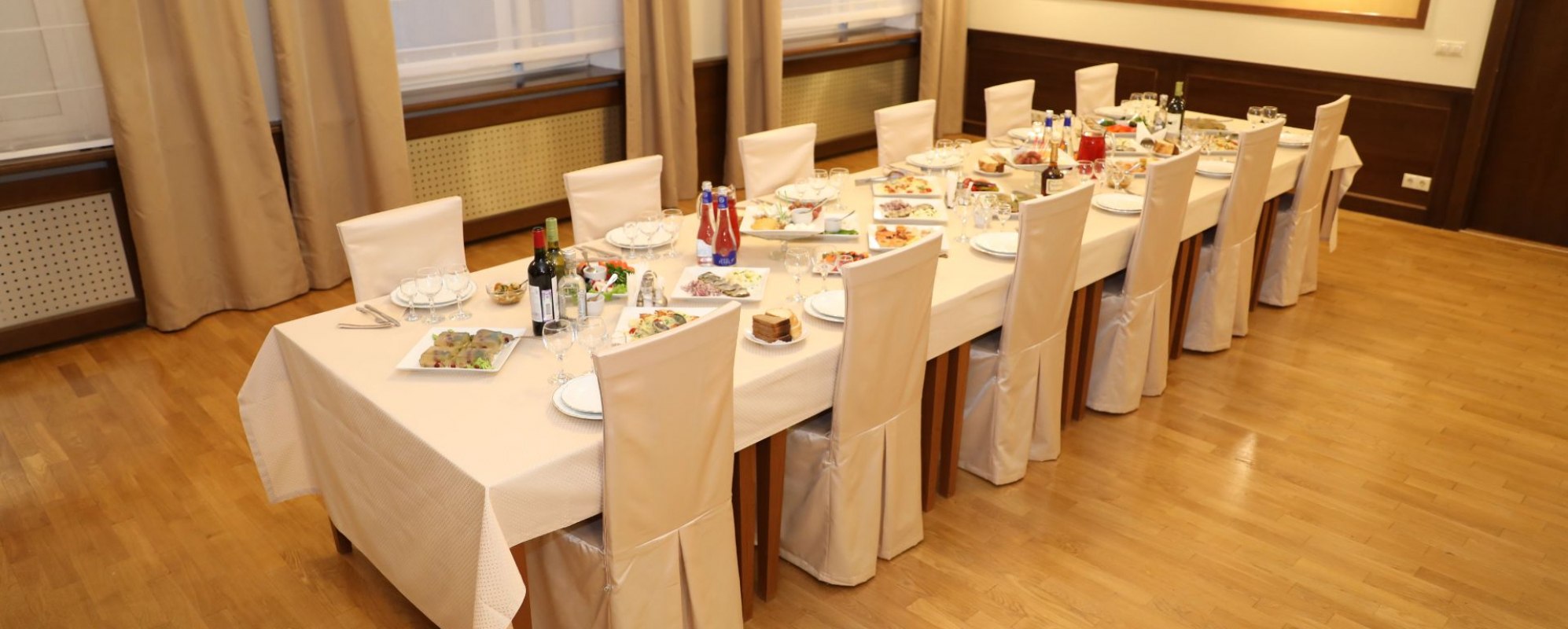 Фотографии банкетного зала УИЦ МФП Каминный зал