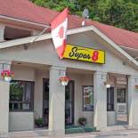 Фотография гостиницы Super 8 by Wyndham Niagara Falls North