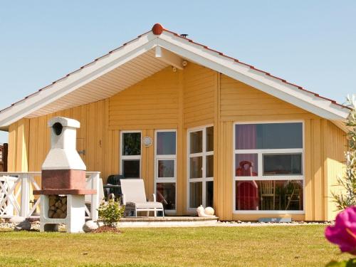 Фотография гостевого дома Two-Bedroom Holiday home in Otterndorf 6