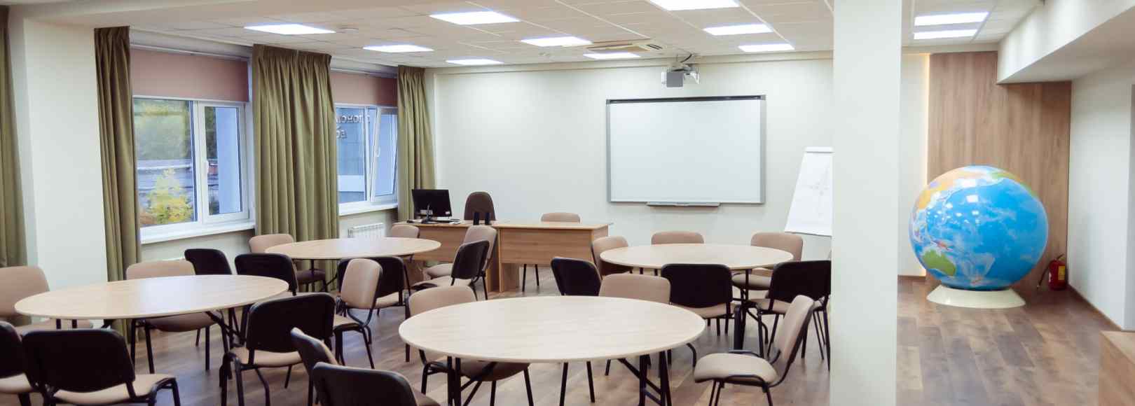 Фотография конференц-зала Аудитория для тренингов