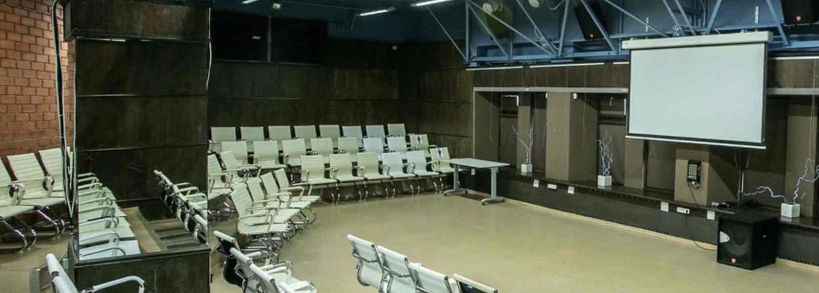 Фотография конференц-зала Театральный зал НГОНБ