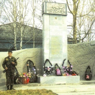 Фотография памятника Памятник В честь защитников Отечества