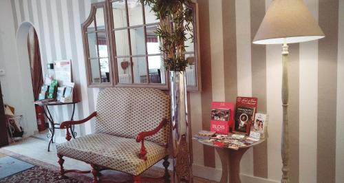 Фотография гостиницы Cit'Hotel Logis Louise de Savoie