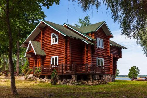 Фотографии гостевого дома
Агроусадьба Робинзон