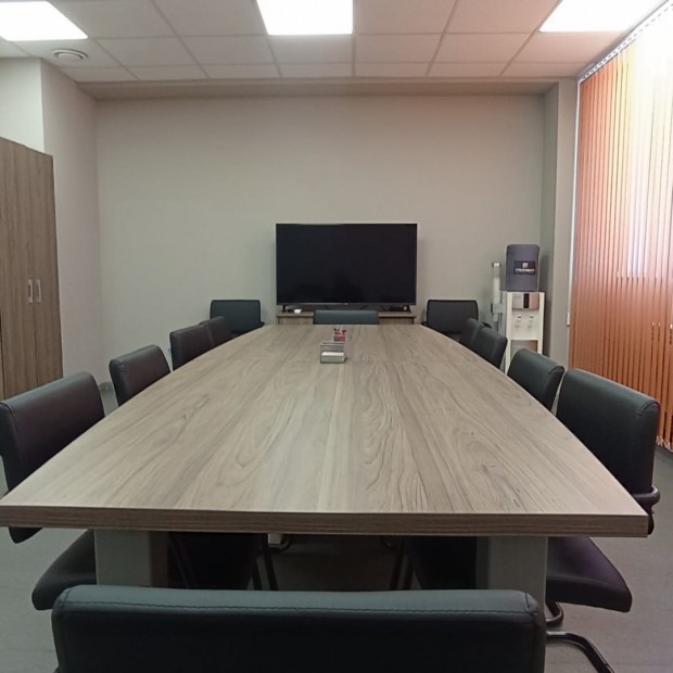Фотография комнаты для переговоров 