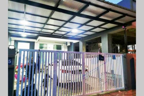 Фотография гостевого дома Bintang Maya Residence cozy and comfortable stay