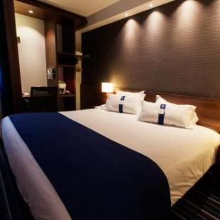 Фотографии гостиницы 
            Holiday Inn Express Amiens, an IHG Hotel