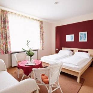 Фотографии гостиницы 
            Hotel-Pension Am Böhmepark