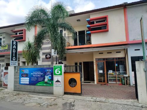 Фотографии гостиницы
SPOT ON 90163 Radio Backpacker Guesthouse Syariah