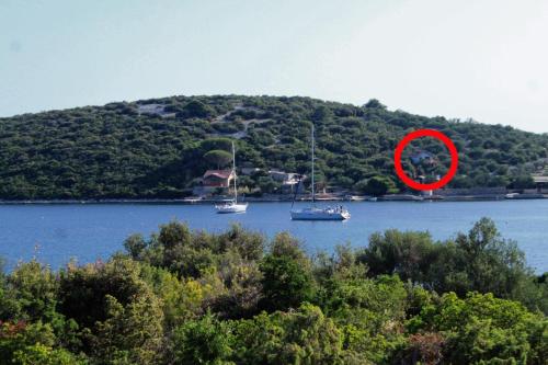 Фотография гостевого дома Secluded fisherman's cottage Cove Ladjin - Landjin, Pasman - 8500