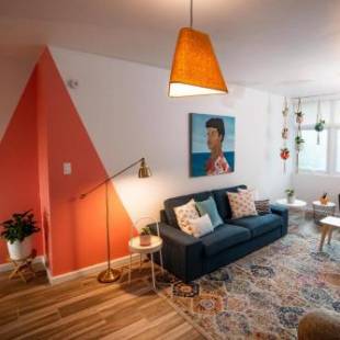 Фотографии хостела
Santurcia Hostel