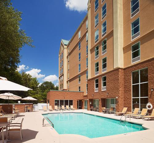 Фотография гостиницы Hampton Inn & Suites Charlotte Arrowood