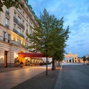 Фотография гостиницы Hotel Adlon Kempinski Berlin