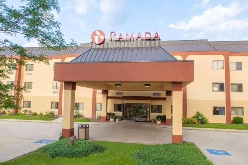 Фотография гостиницы Ramada by Wyndham Bolingbrook