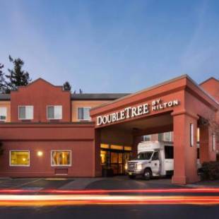 Фотографии гостиницы 
            DoubleTree by Hilton Portland Tigard