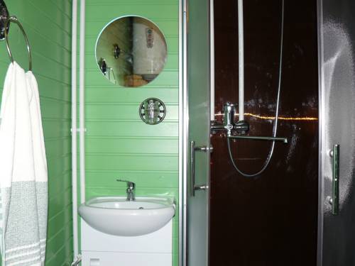 Фотографии гостевого дома
Тихая улочка