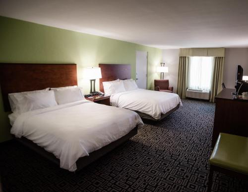 Фотография гостиницы Holiday Inn Express Hickory - Hickory Mart, an IHG Hotel