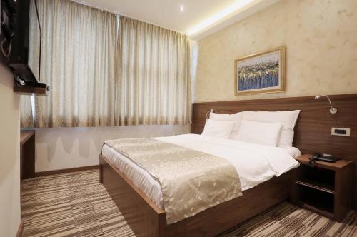 Фотография гостиницы Hotel Bistrik City Center