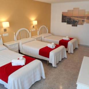 Фотографии гостевого дома 
            Hostal Gran Vía