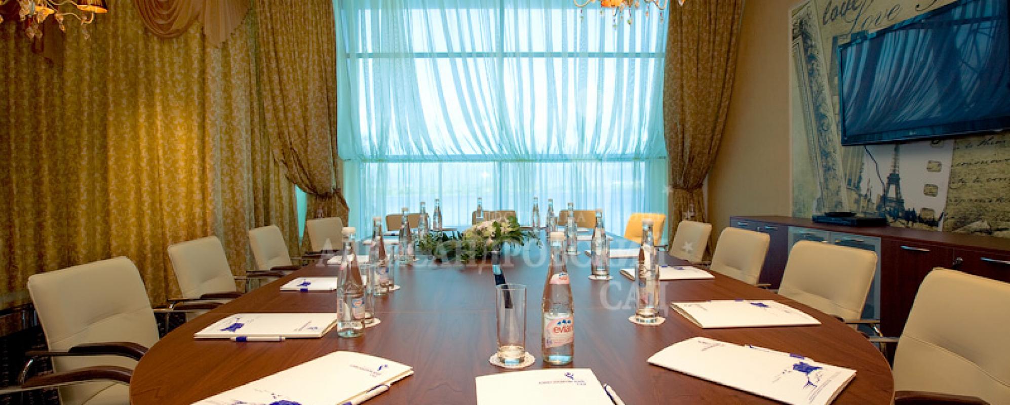 Фотографии комнаты для переговоров Комната для переговоров