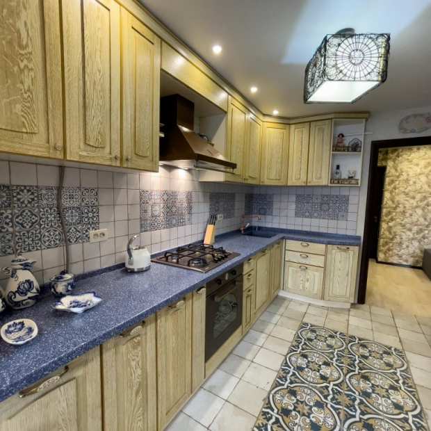 Фотографии квартиры 
            Tolstoy Apart (Толстой Апарт) на улице Демонстрации 38