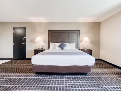 Фотографии гостиницы
Alexis Hotel & Banquets Dallas Park Central Galleria