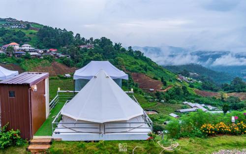 Фотография гостиницы Phuchuanlong Monjam