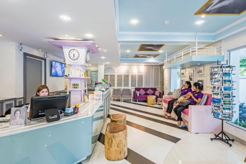 Фотография гостиницы The Tint At Phuket Town - SHA Plus