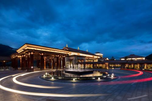 Фотография гостиницы Hilton Linzhi Resort