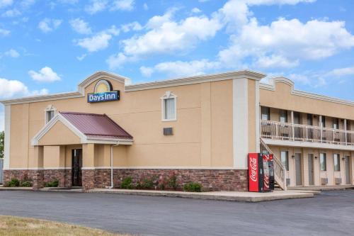 Фотография мотеля Days Inn by Wyndham Fort Wayne