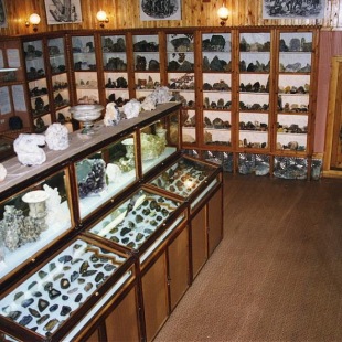 Фотография музея Музей байкальских самоцветов