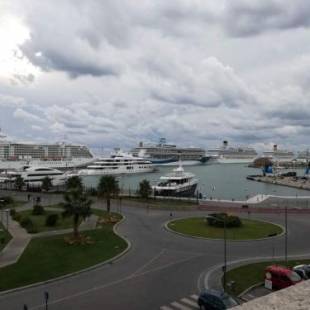 Фотографии мини отеля 
            Port View Guesthouse