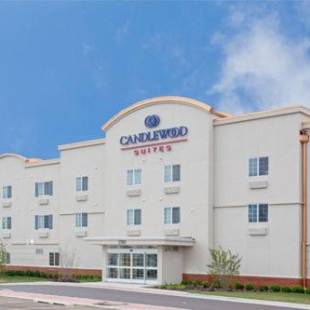 Фотографии гостиницы 
            Candlewood Suites Elgin – Northwest Chicago, an IHG Hotel