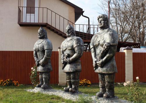 Фотографии базы отдыха 
            Парк отдыха Три Богатыря