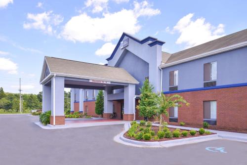 Фотография гостиницы Best Western Troy Inn