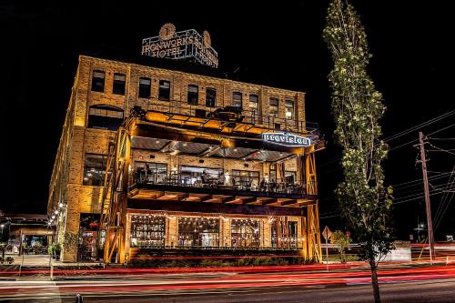 Фотография гостиницы Ironworks Hotel Indy