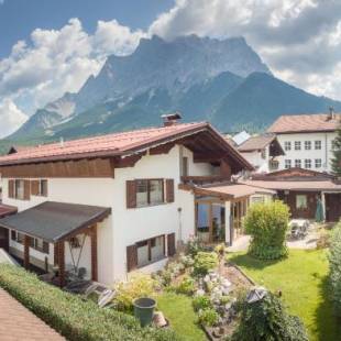 Фотографии гостевого дома
Chalet Holzerstubn