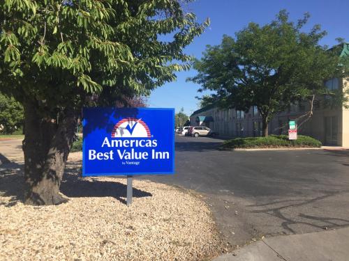 Фотография гостиницы Americas Best Value Inn & Suites-Boise