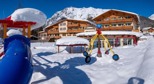 Фотография гостиницы Kinderhotel Lärchenhof