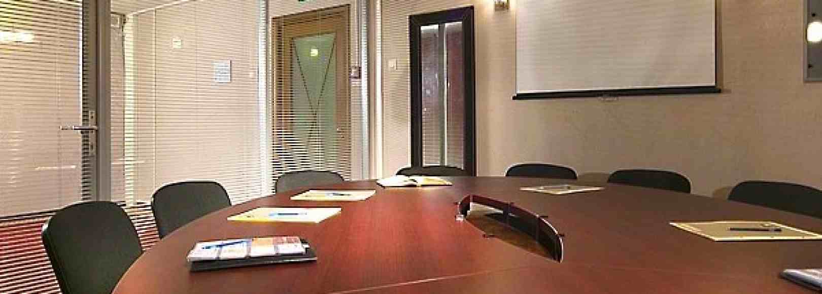 Фотография комнаты для переговоров Братья Карамазовы