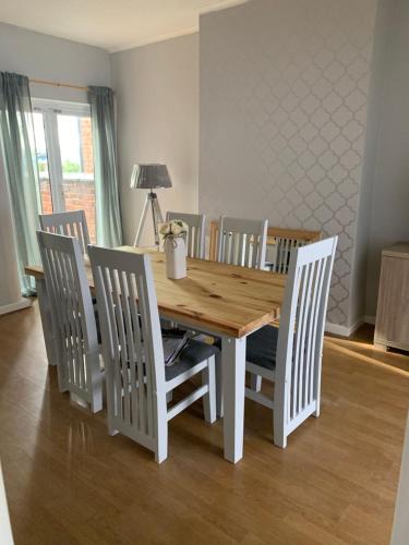 Фотография гостевого дома 128 Minshull New Road