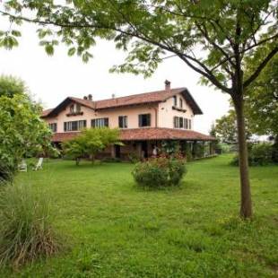 Фотографии базы отдыха
Cascina Papa Mora