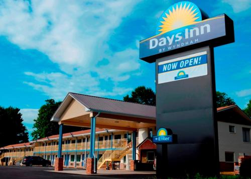 Фотография мотеля Days Inn by Wyndham Charles Town